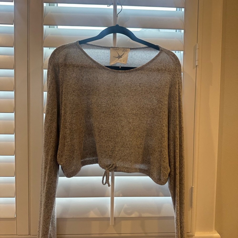 Stylish Gray Crop Sweater Top